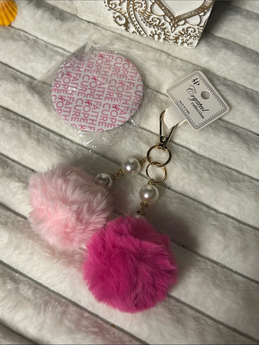 Faux Fur Pom-Pom Keychain with Pearls & Mirror
